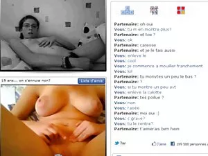 MILF brune profite d ...
