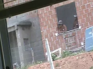 Double pipe et doigt ...