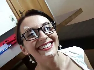 Baise sur film porno ...